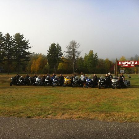 Hiawatha Lodge Inn Eagle River Eksteriør bilde