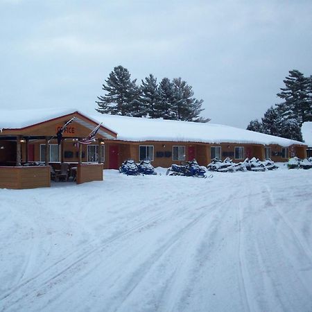 Hiawatha Lodge Inn Eagle River Eksteriør bilde