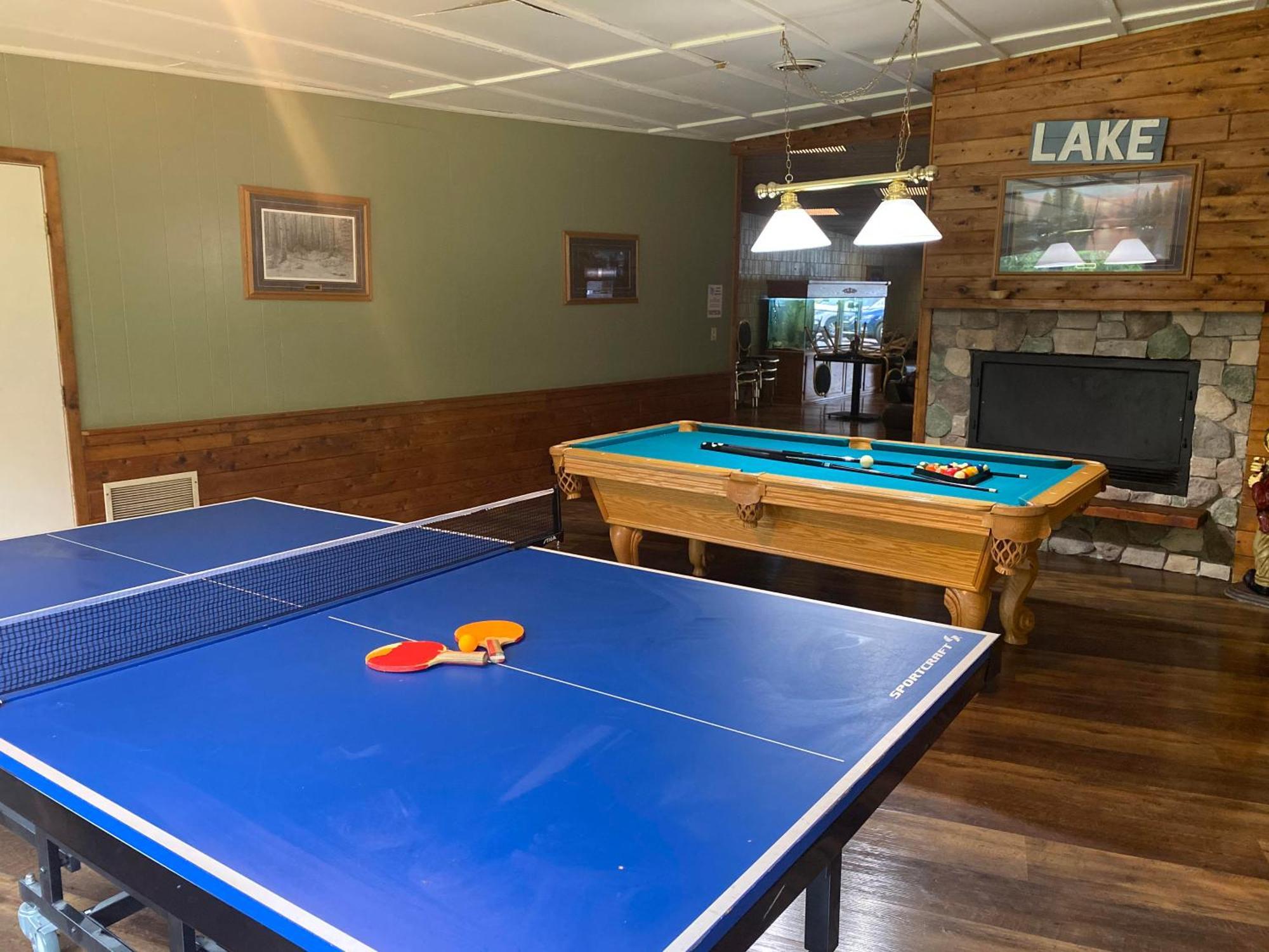 Hiawatha Lodge Inn Eagle River Eksteriør bilde