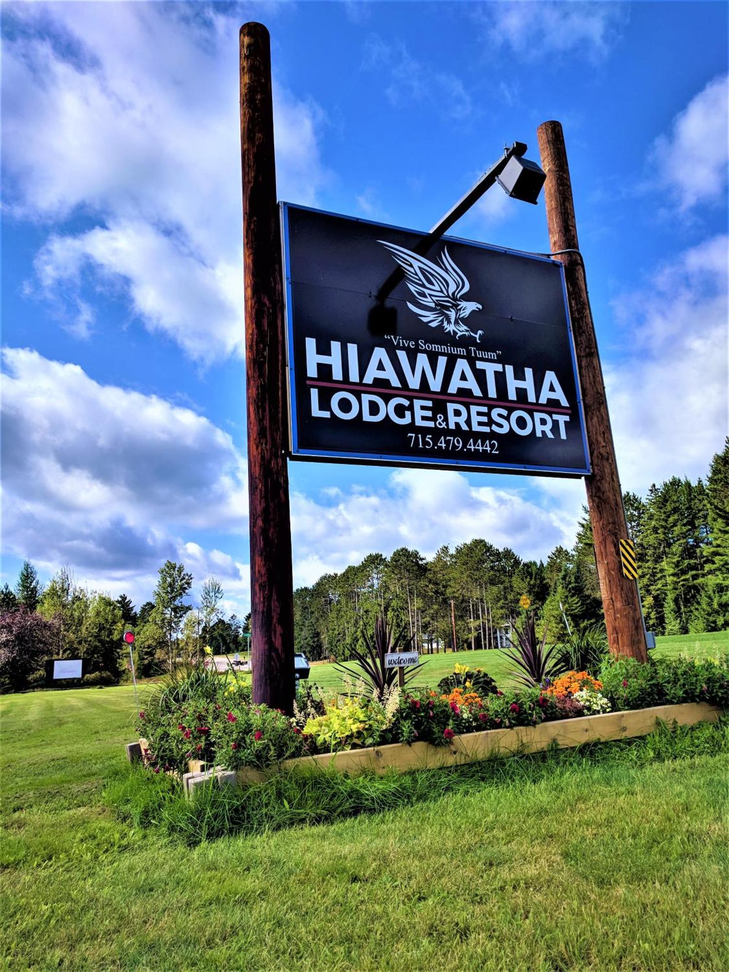 Hiawatha Lodge Inn Eagle River Eksteriør bilde